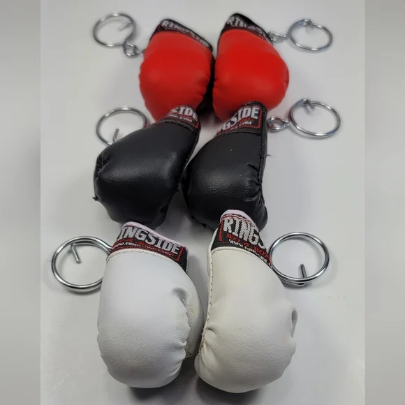 Set of 6 Ringside Boxing Glove Keychain Rings. - Picture 3 of 3